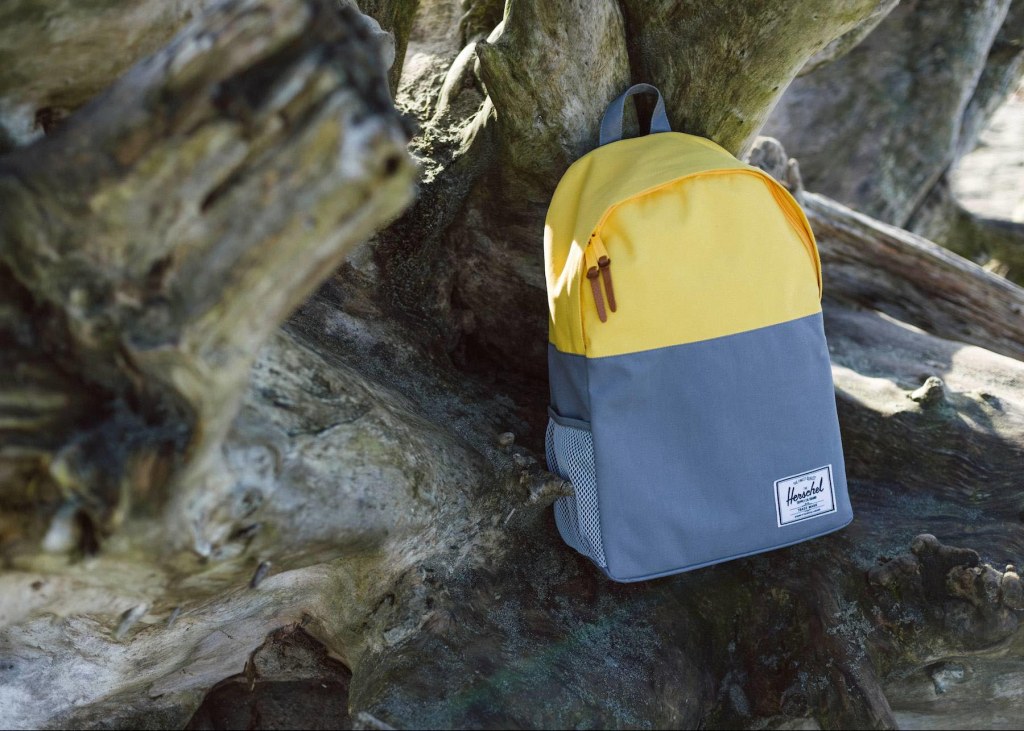 Un style &laquo;&nbsp;casual-chic&nbsp;&raquo; en toute occasion avec les sacs&nbsp;Herschel