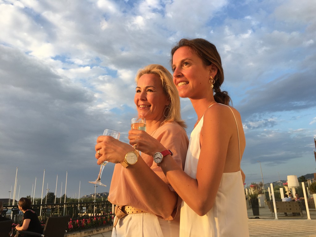 L’horloger Mondaine « partenaire horloger officiel des planches de Deauville&nbsp;»